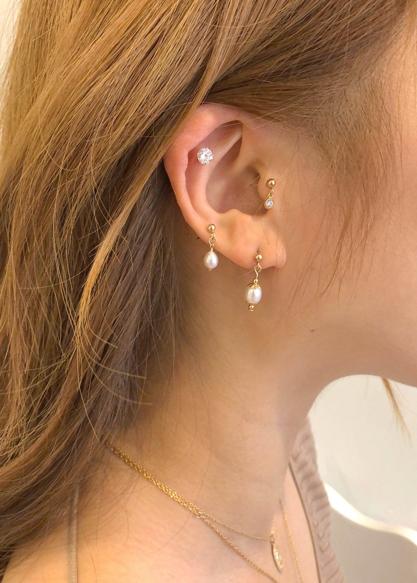 Oriana Pearl Stud Earrings